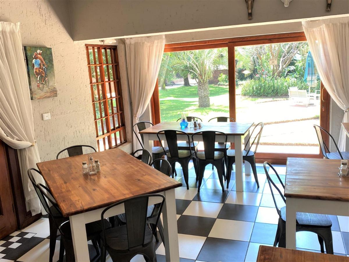 Safari Club Guest Lodge Or Tambo International Airport Kempton Park Bagian luar foto